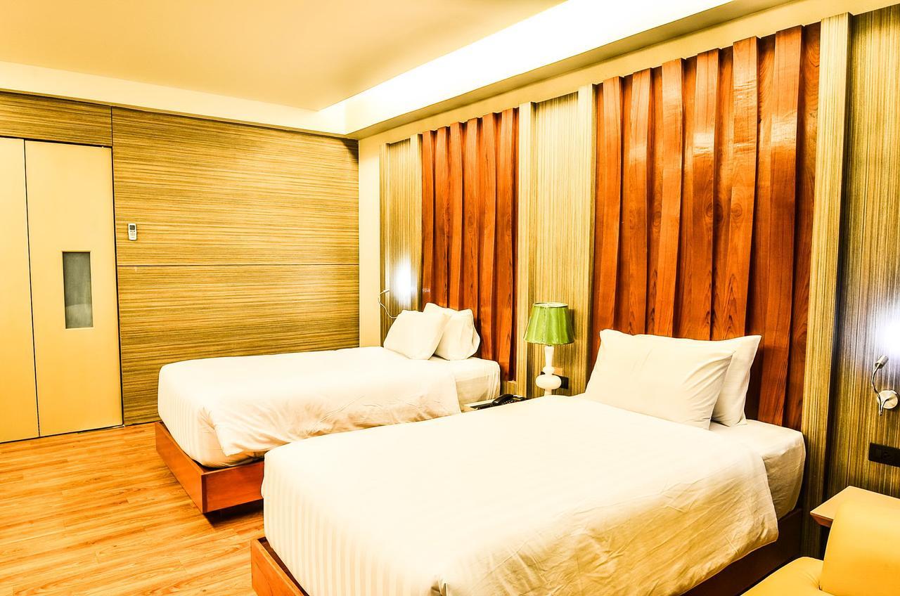 Alvarez Hotel Buri Ram Exterior foto